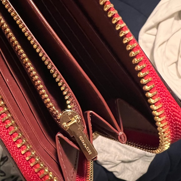 Coach Red Leather Wallet - Picture 4 of 7